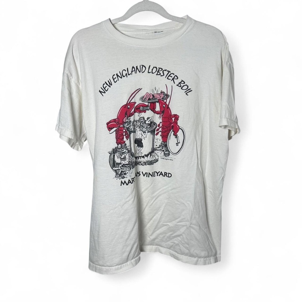 1990s New England Lobster Boil T-Shirt with graphic of two red lobsters